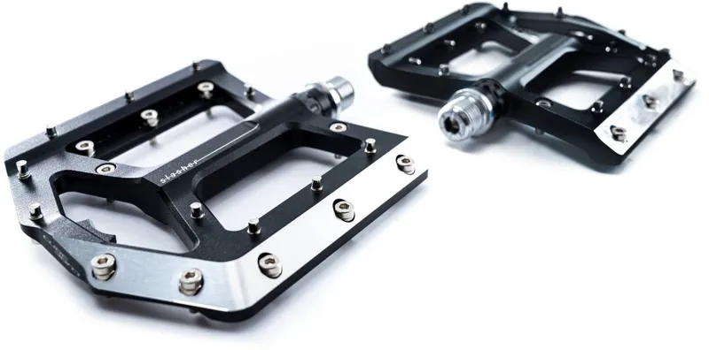 Cube Slasher Flat Pedals in Black